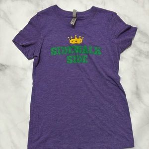 Fleury Girl Women’s Mardi Gras Sidewalk Side Side Size Small, Purple